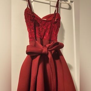 Simple short dress for special occasions👗